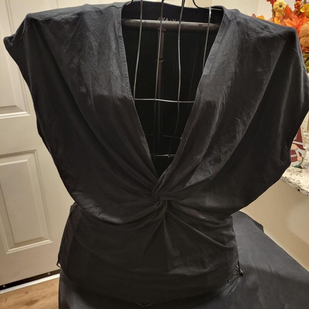 Ava-viv Women's Black and Navy Blouse
